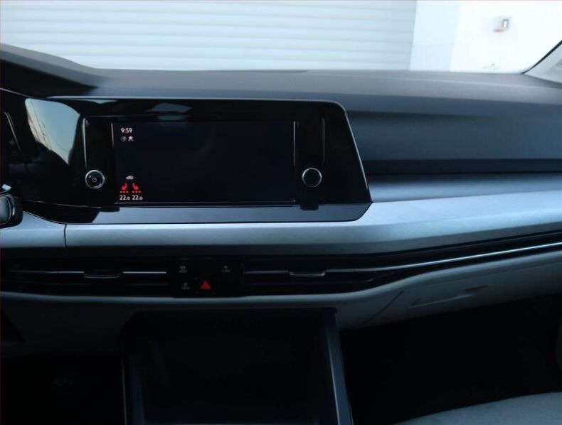 Volkswagen Golf - hlavní fotka