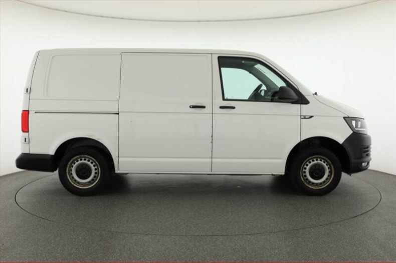 Volkswagen Transporter - hlavní fotka