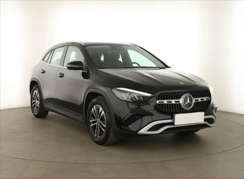 Mercedes Třída GLA - hlavní foto