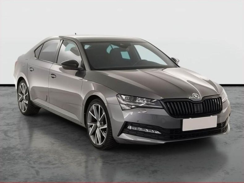Škoda Superb - hlavní foto