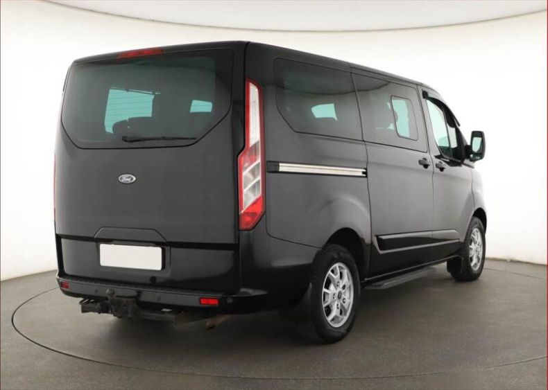 Ford Tourneo - hlavní fotka