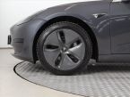 Tesla Model 3 - fotka číslo 14