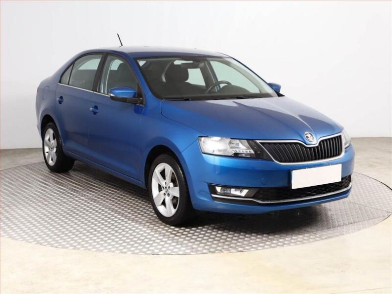 Škoda Rapid - hlavní foto