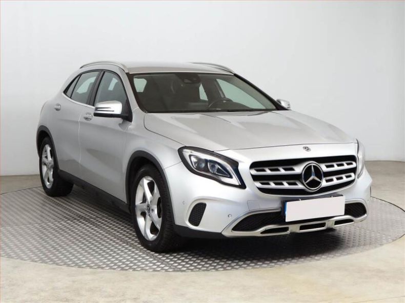 Mercedes Třída GLA - hlavní foto