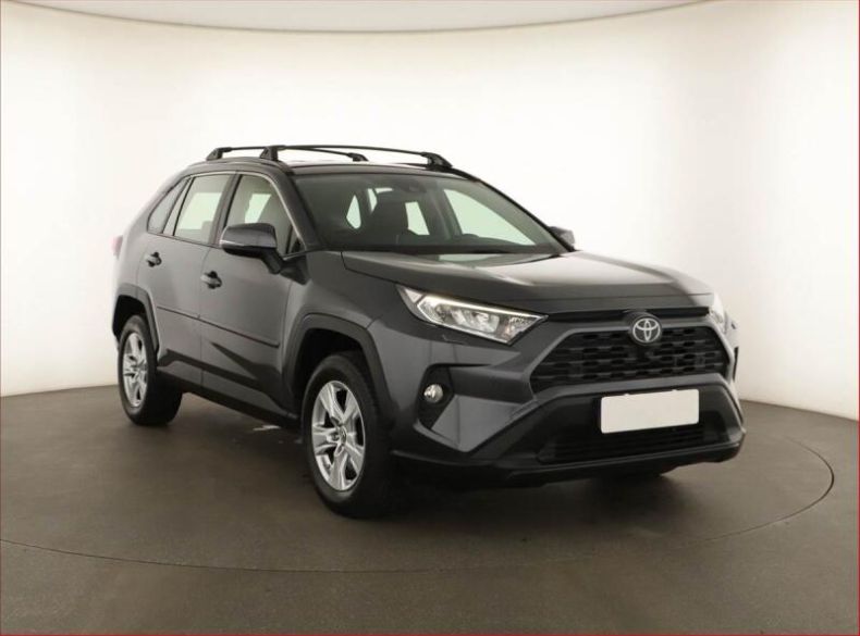 Toyota RAV 4 - hlavní fotka