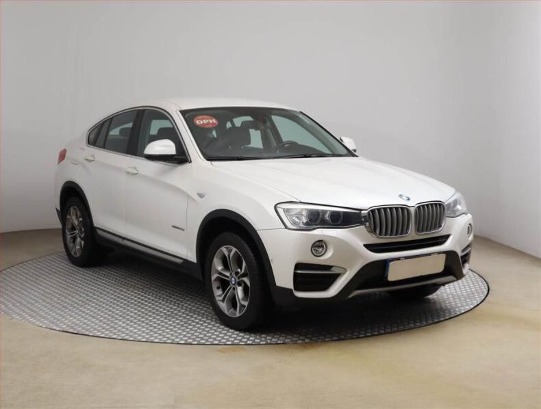 BMW X4 - hlavní foto