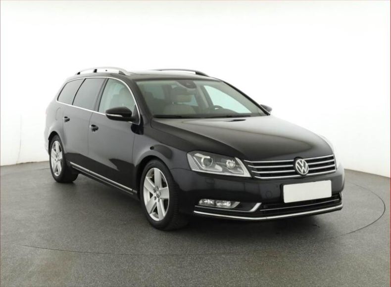 Volkswagen Passat - hlavní fotka inzerátu