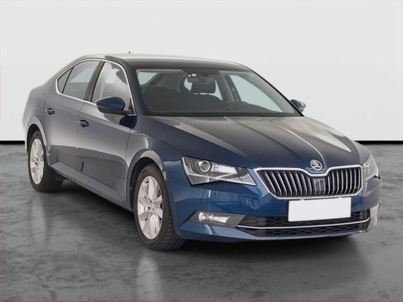 Škoda Superb - hlavní foto