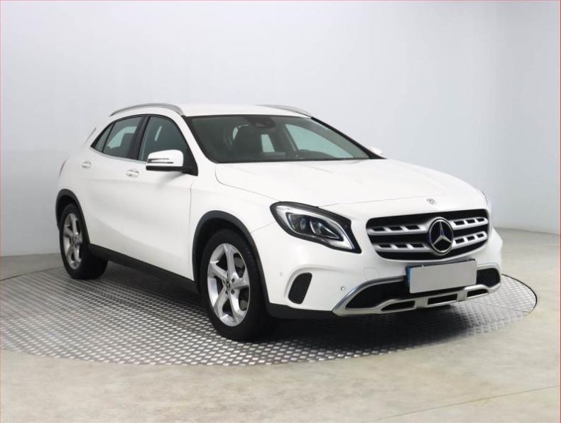 Mercedes Třída GLA - hlavní foto