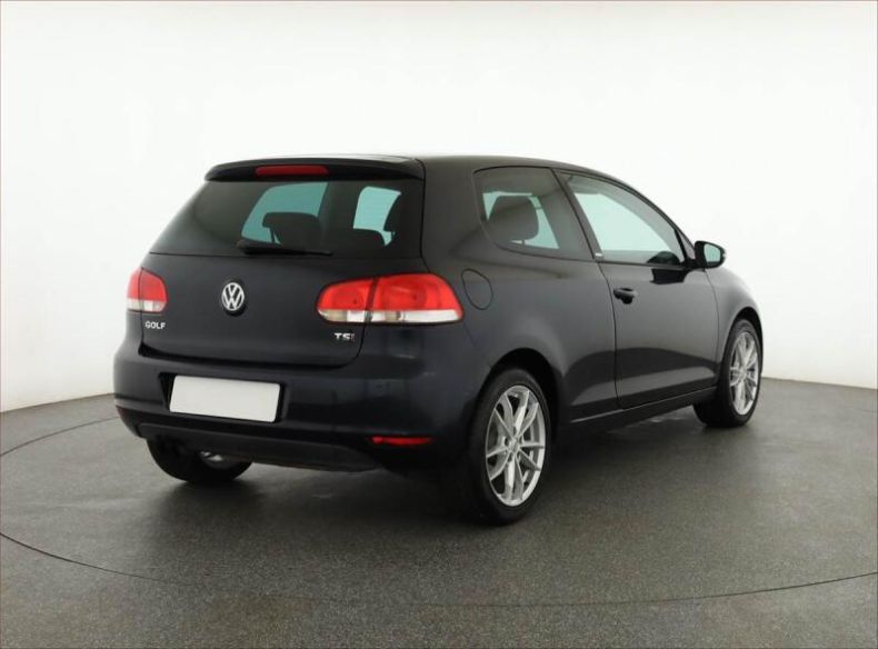 Volkswagen Golf - hlavní fotka
