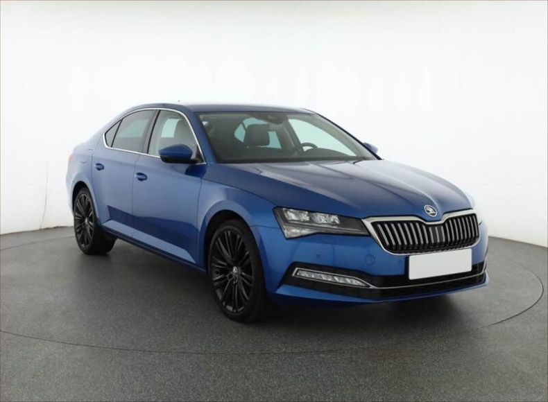 Škoda Superb - hlavní foto