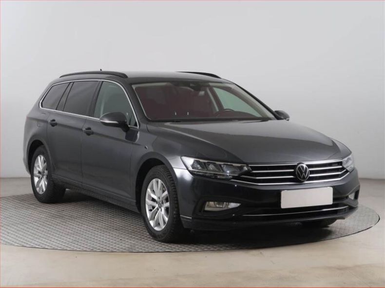 Volkswagen Passat - hlavní foto