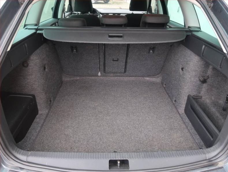 Škoda Octavia - hlavní fotka