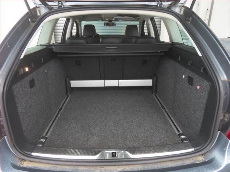 Škoda Superb - hlavní fotka