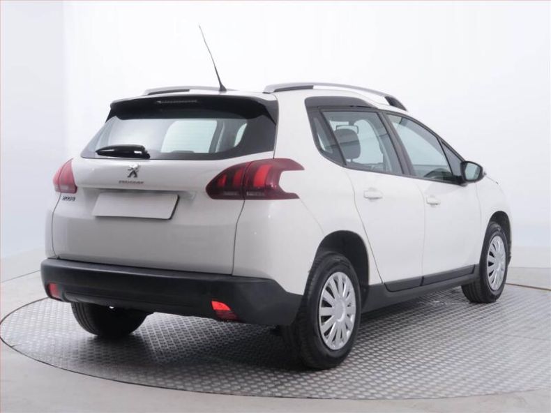 Peugeot 2008 - hlavní fotka