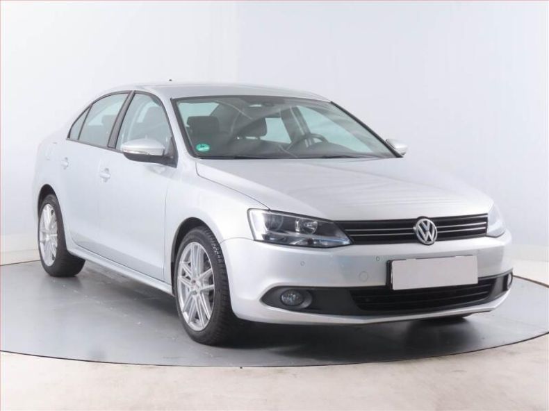 Volkswagen Jetta - hlavní foto
