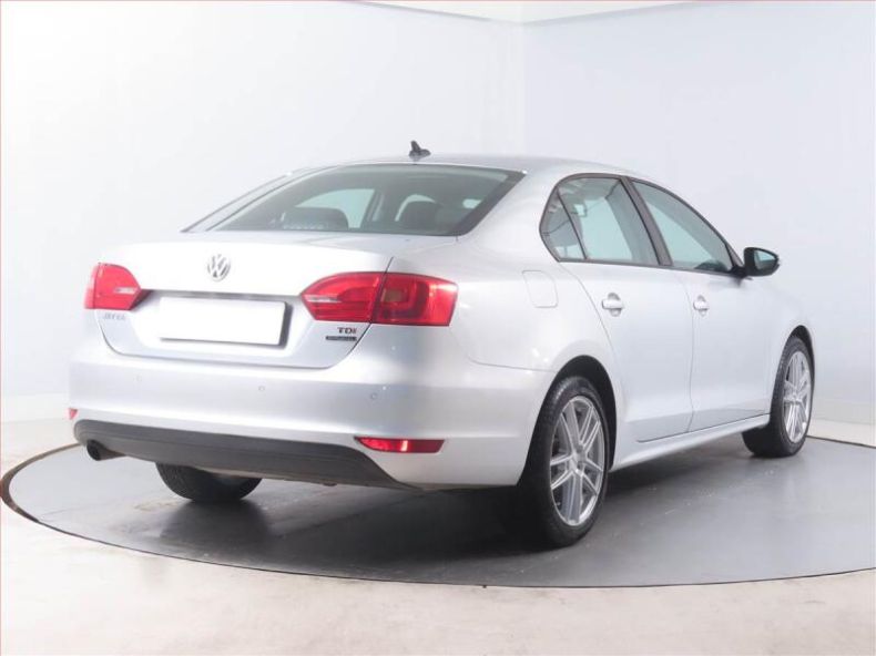 Volkswagen Jetta - hlavní fotka