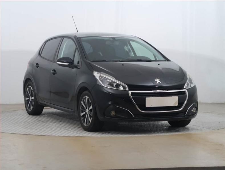 Peugeot 208 - hlavní foto