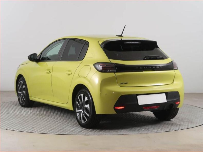 Peugeot 208 - hlavní fotka
