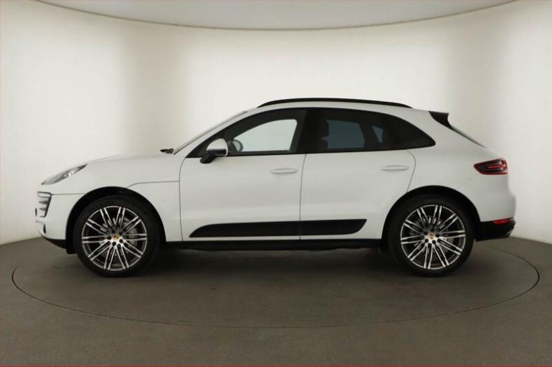 Porsche Macan - hlavní fotka