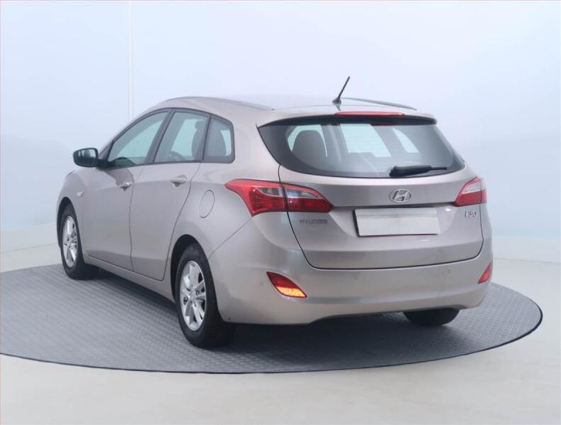 Hyundai i30 - hlavní fotka