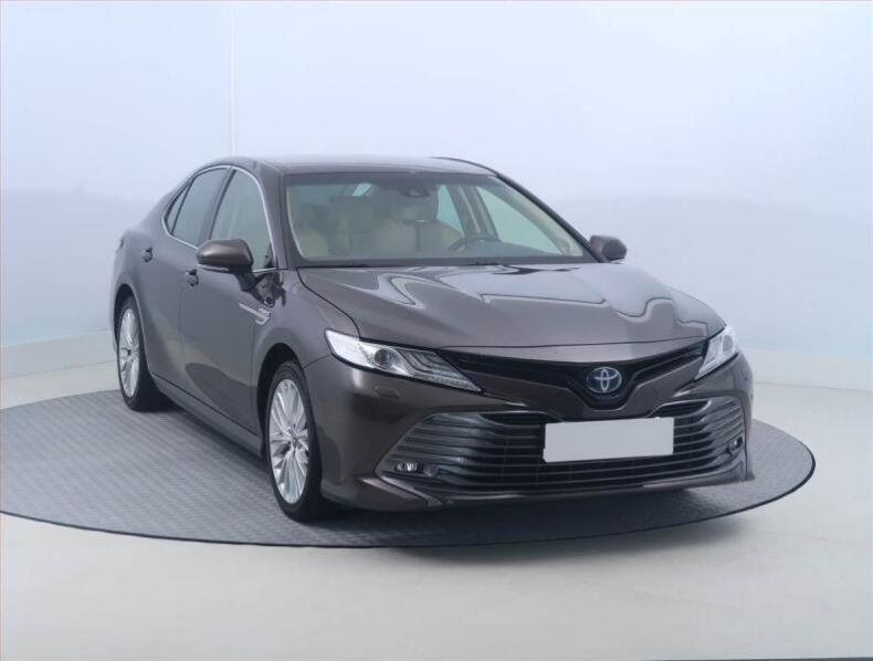 Toyota Camry - hlavní foto
