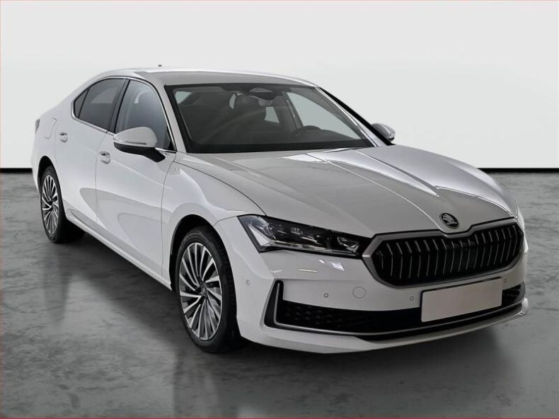 Škoda Superb - hlavní fotka