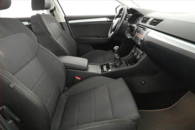 Škoda Superb - hlavní fotka