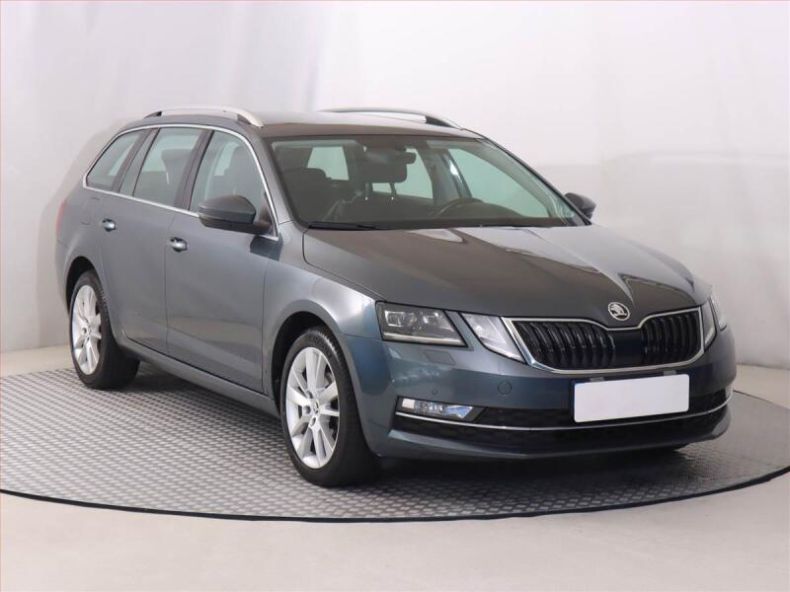 Škoda Octavia - hlavní fotka