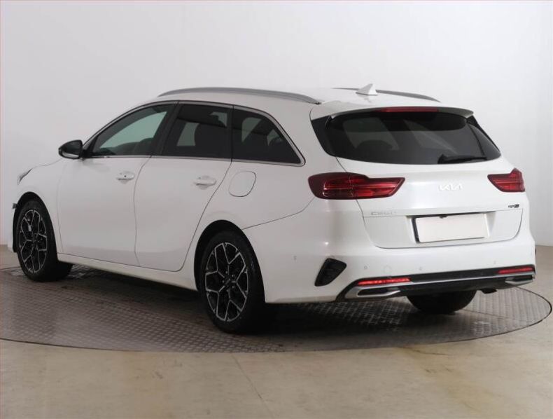 Kia Cee'd - hlavní fotka