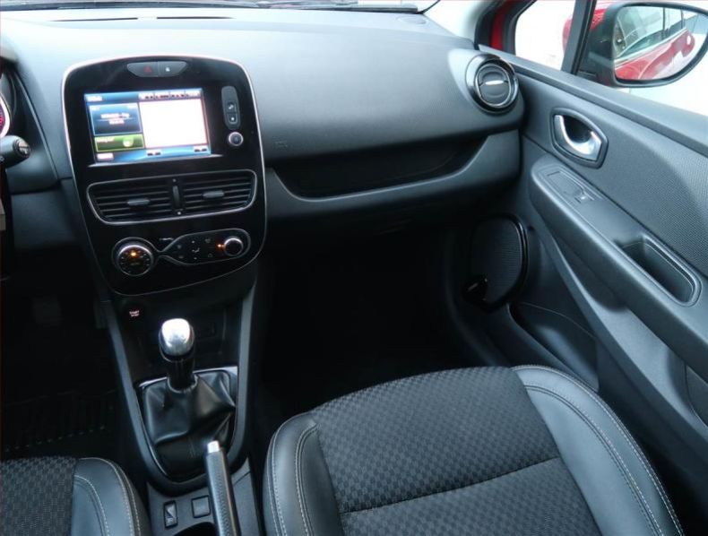 Renault Clio - hlavní fotka