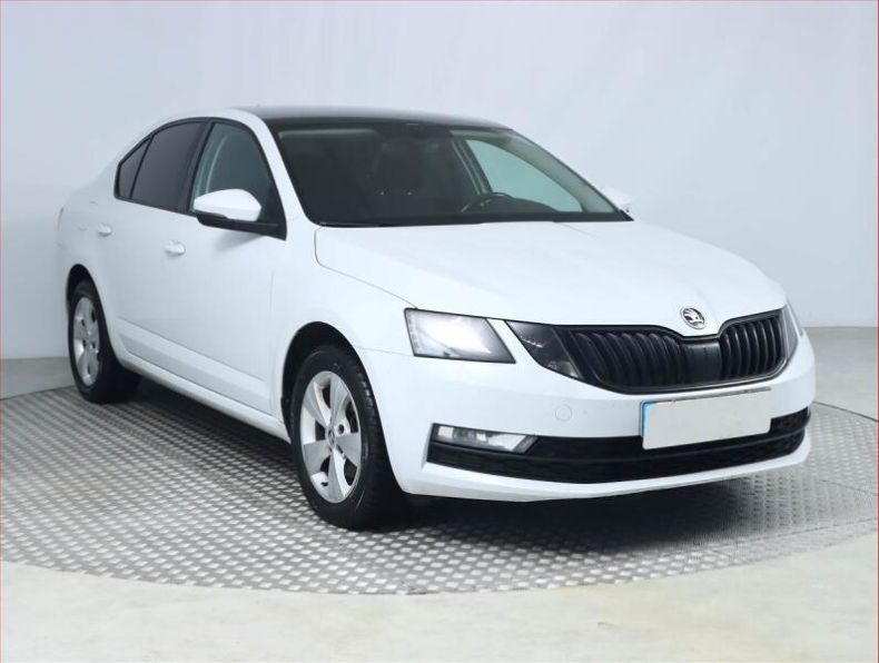 Škoda Octavia - hlavní foto