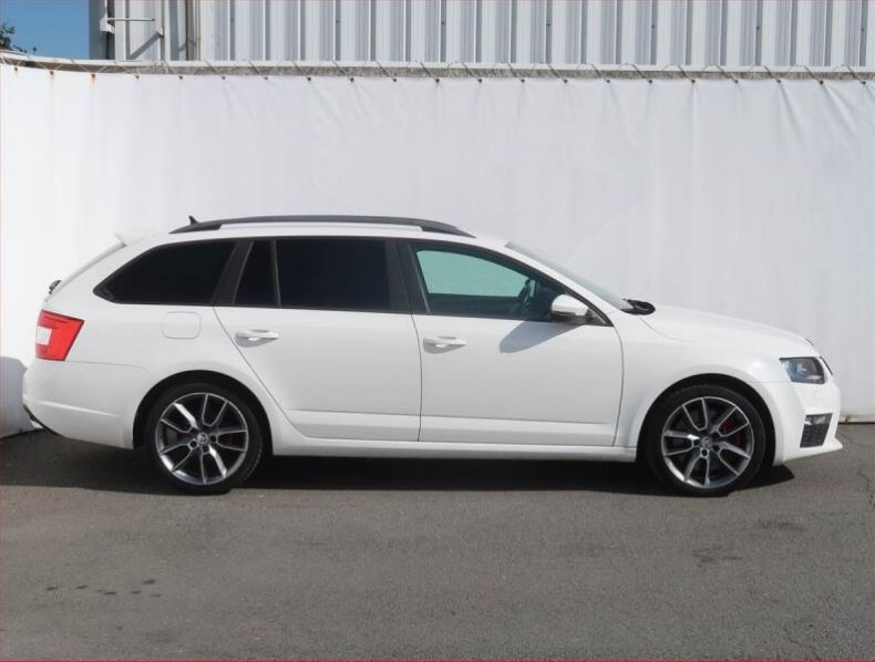 Škoda Octavia - hlavní fotka