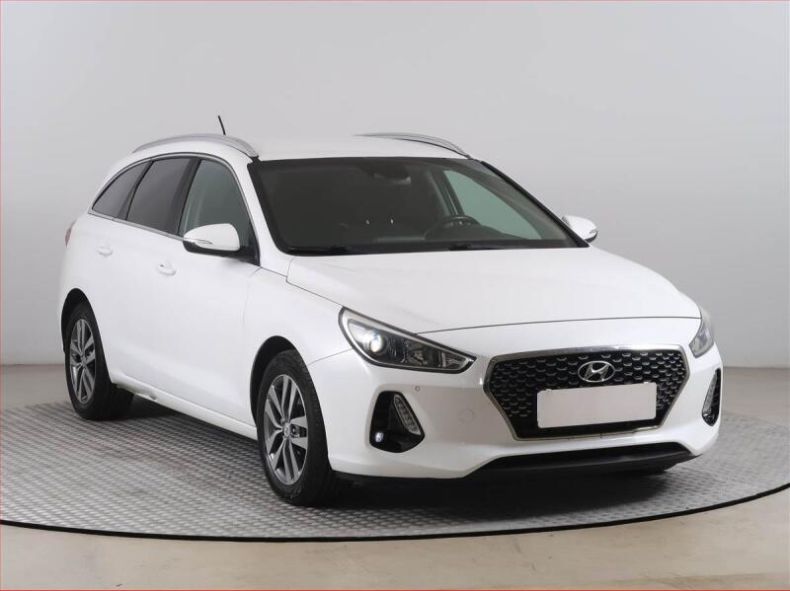 Hyundai i30 - hlavní foto