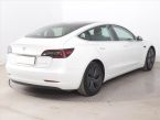 Tesla Model 3 - fotka číslo 4