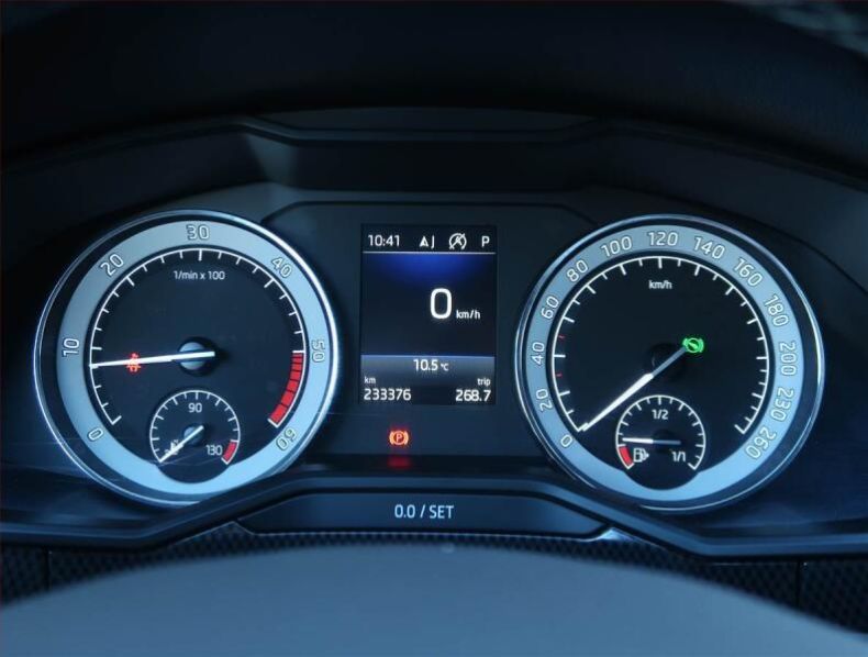 Škoda Superb - hlavní fotka