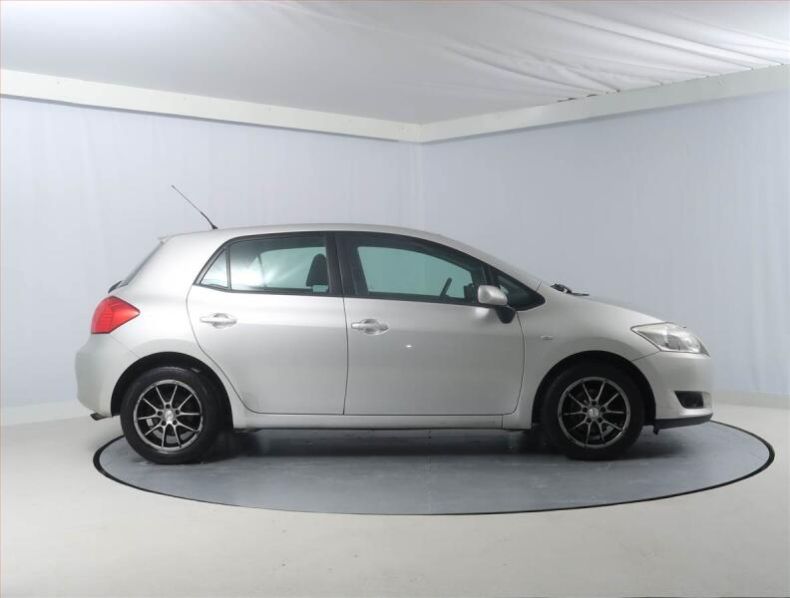 Toyota Auris - hlavní fotka