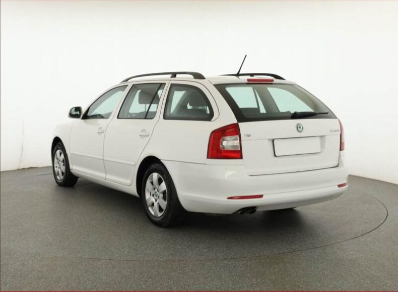 Škoda Octavia - hlavní fotka