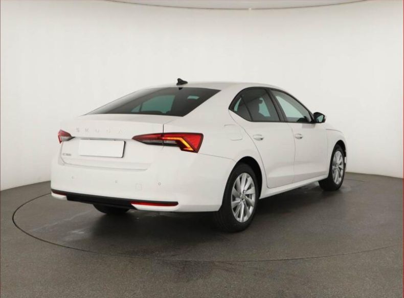 Škoda Octavia - hlavní fotka