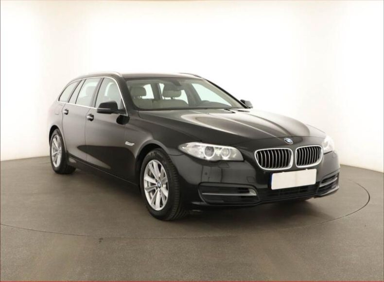 BMW Řada 5 - hlavní foto