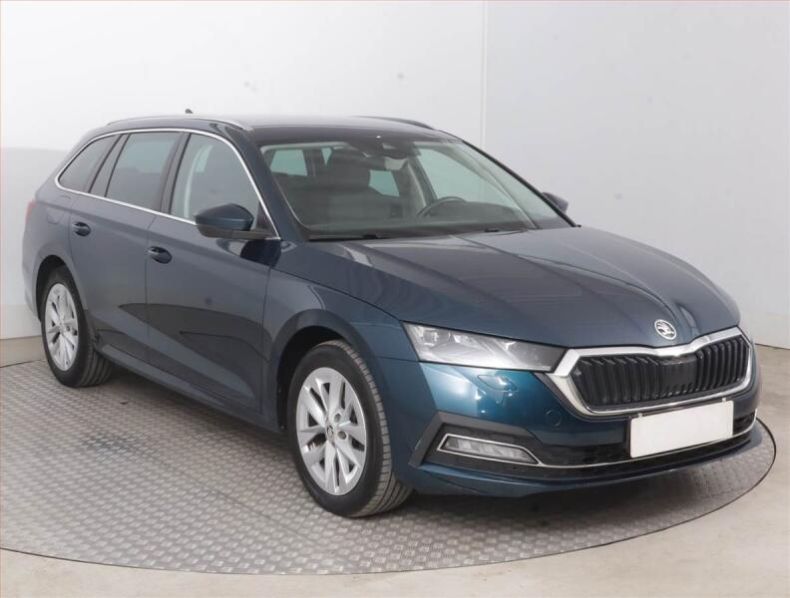 Škoda Octavia - hlavní fotka