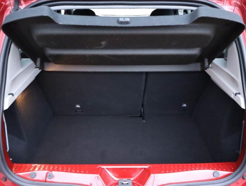 Dacia Sandero - hlavní fotka