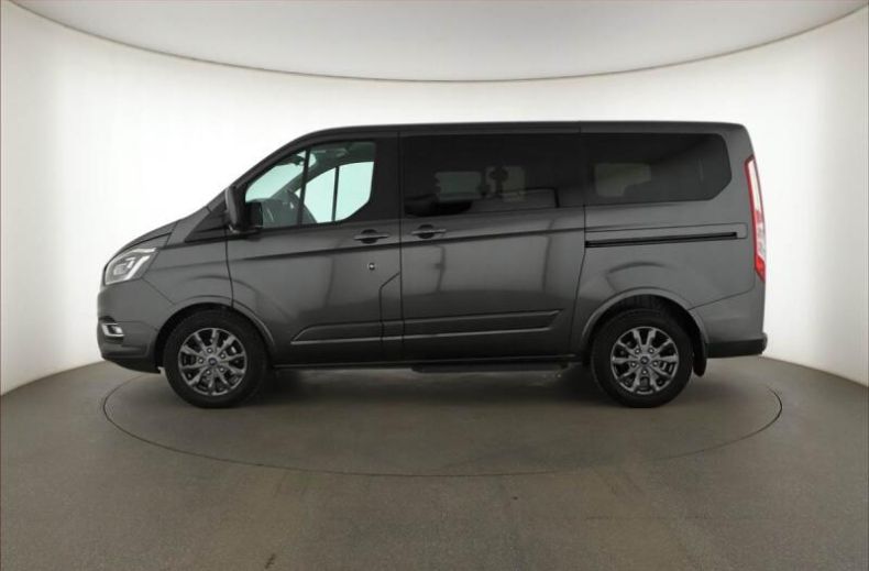 Ford Tourneo - hlavní fotka