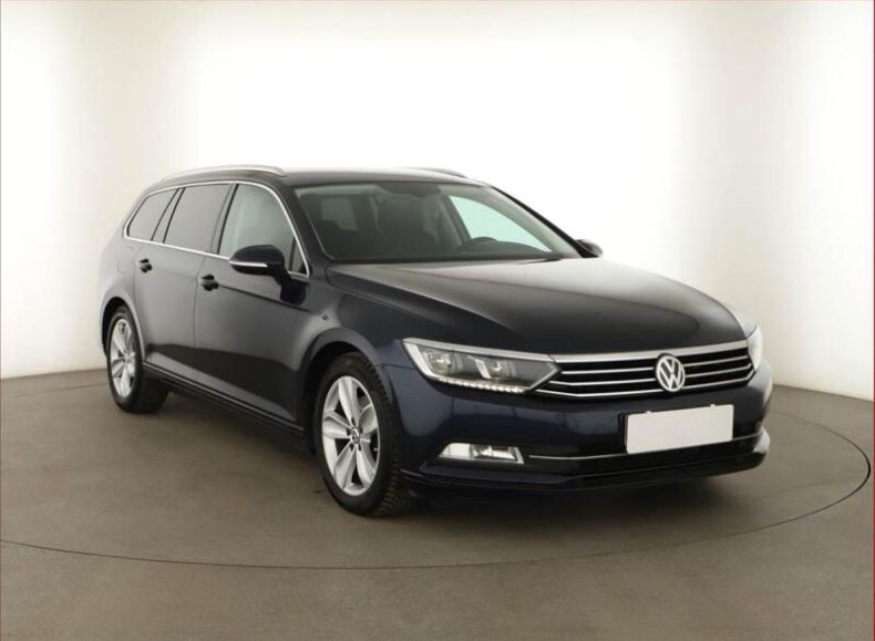 Volkswagen Passat - hlavní fotka inzerátu
