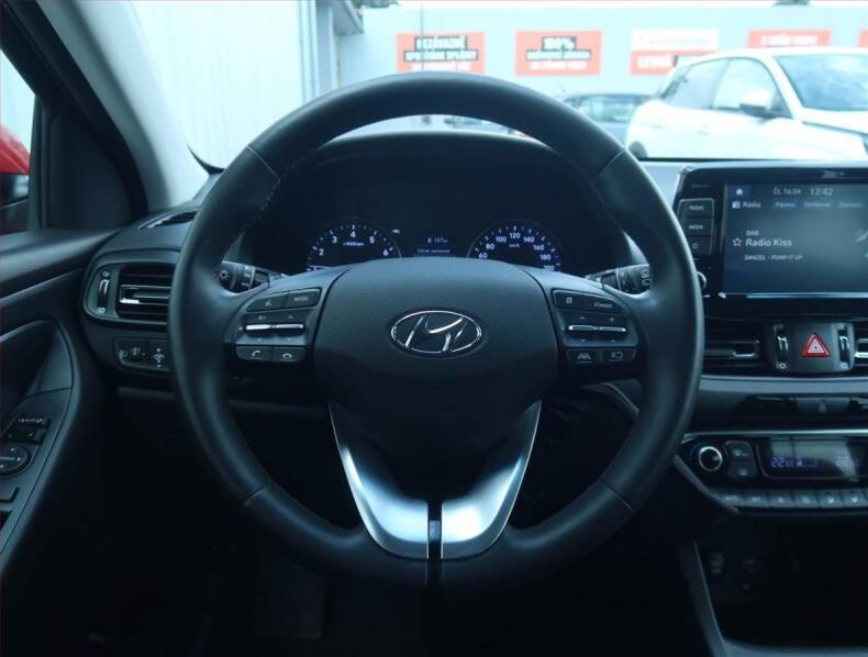 Hyundai i30 - hlavní fotka