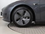 Tesla Model 3 - fotka číslo 14