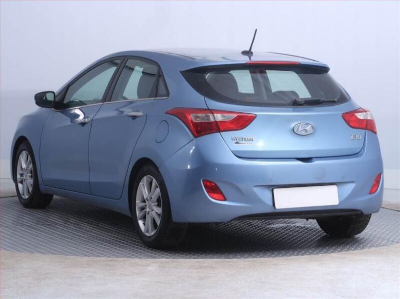 Hyundai i30 - hlavní fotka