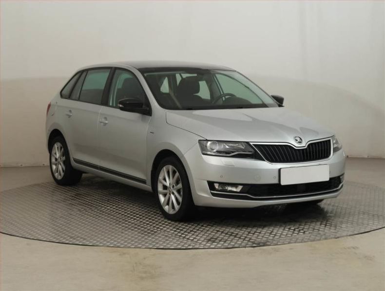 Škoda Rapid - hlavní foto