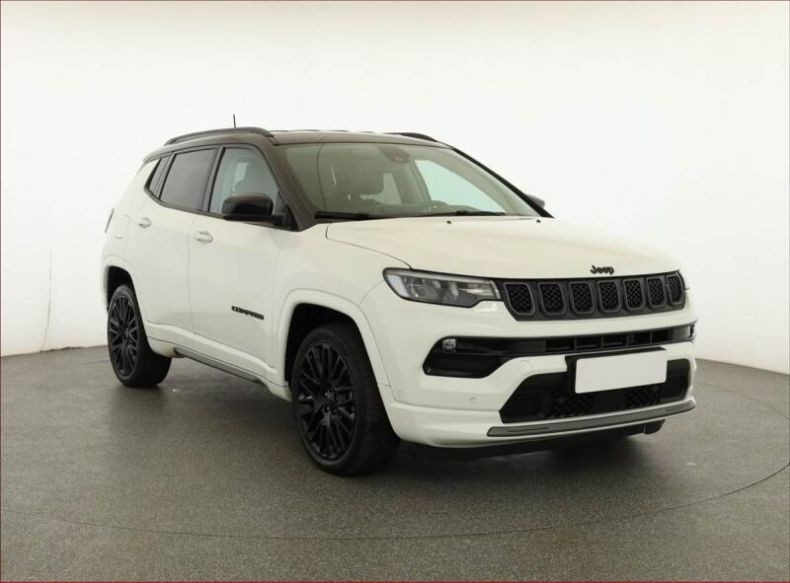 Jeep Compass - hlavní foto