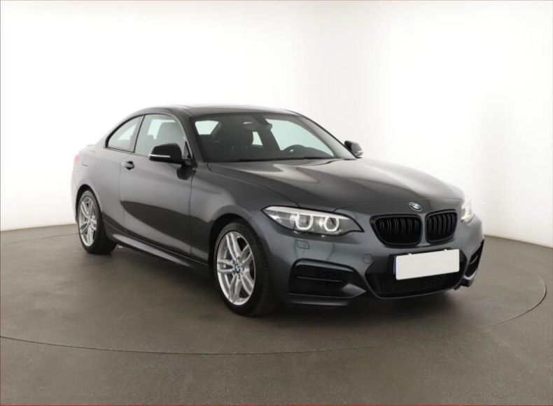 BMW Řada 2 - hlavní foto